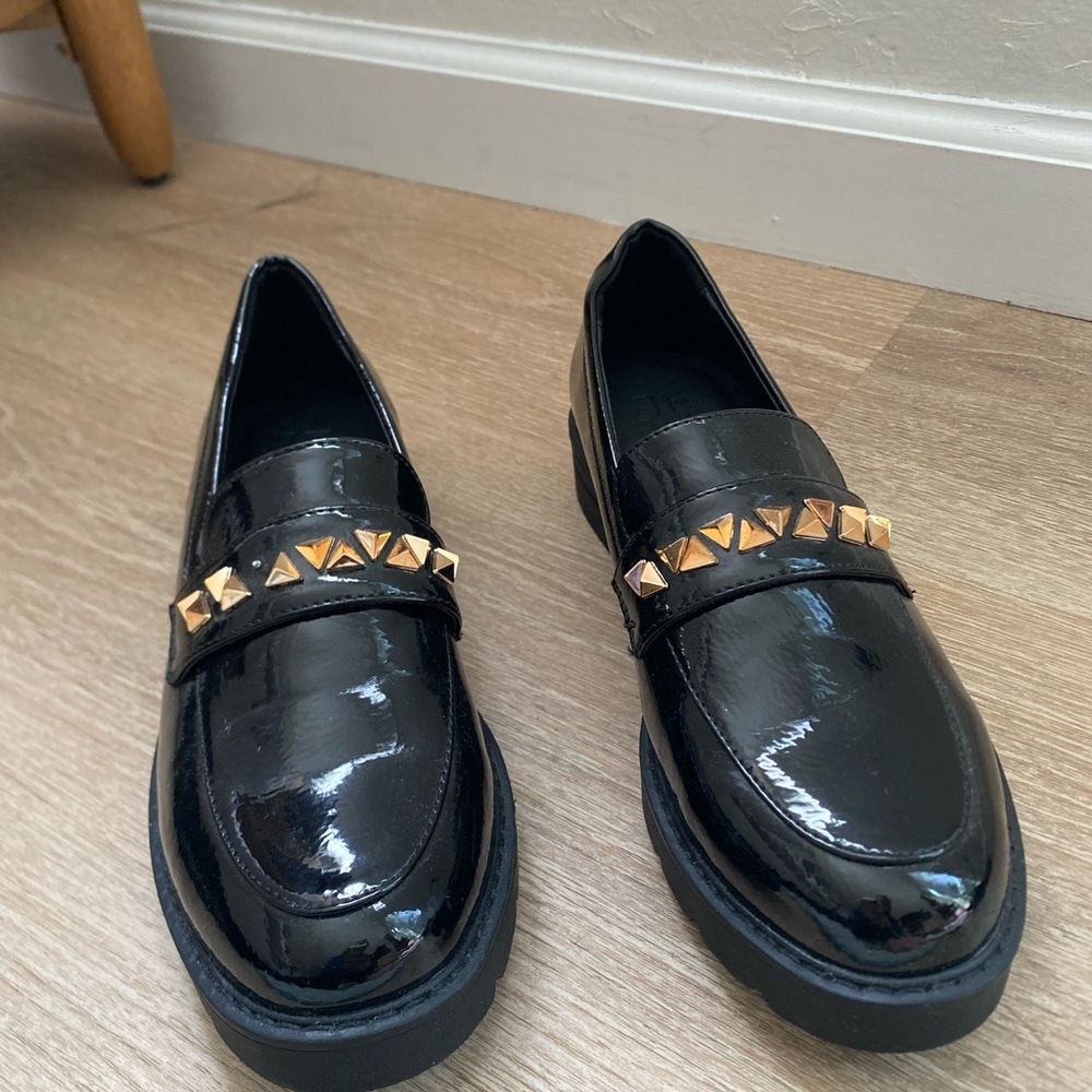 JustFab Mykenna Lug Sole Loafer